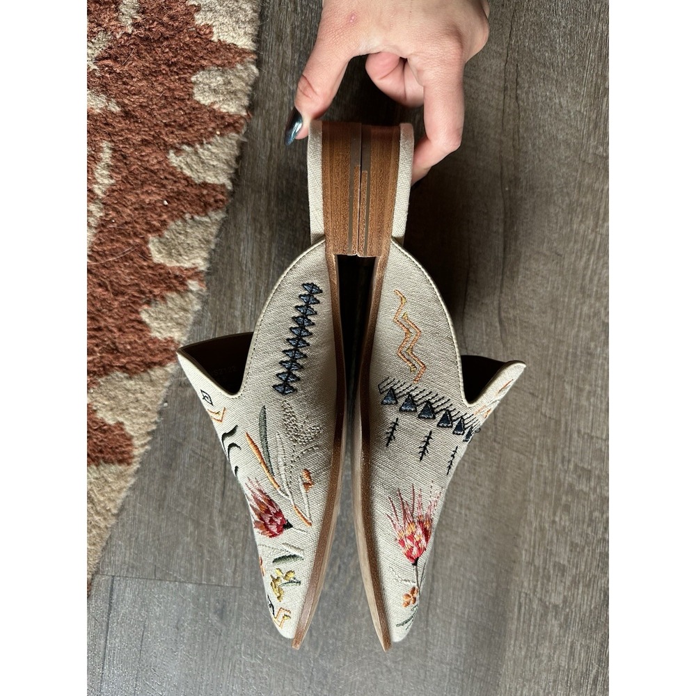 Johnny Was‎ Embroidered  Zebra Tropical Bird Slip On Watipaso Mules Flats 8.5 - Picture 4 of 7